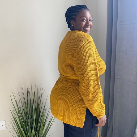 Sweater Bundle Deal - Picture 11 of 11